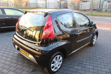 Voertuigafbeelding 5