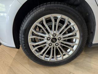 Voertuigafbeelding 36