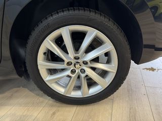 Voertuigafbeelding 35