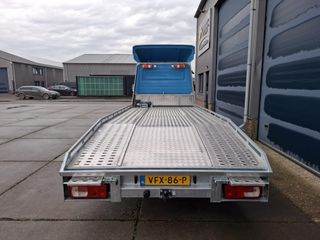 Voertuigafbeelding 3