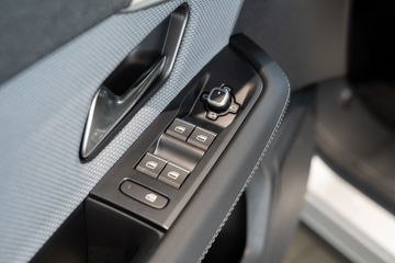 Voertuigafbeelding 13