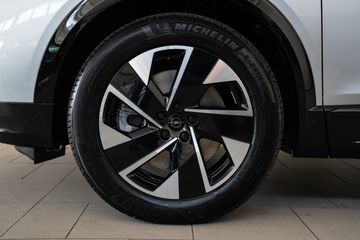 Voertuigafbeelding 9