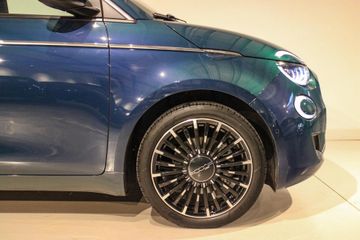 Voertuigafbeelding 17