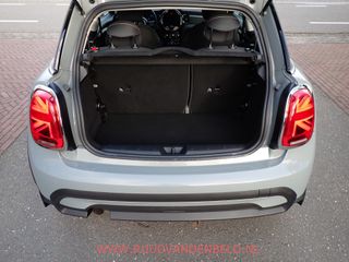 Voertuigafbeelding 21