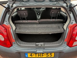 Voertuigafbeelding 7