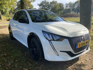 Voertuigafbeelding 3