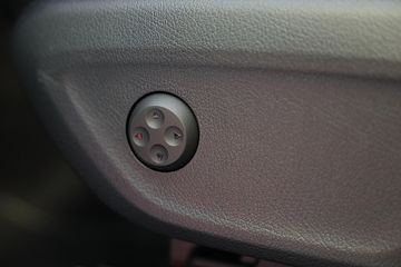 Voertuigafbeelding 38