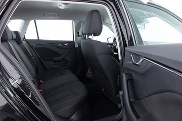 Voertuigafbeelding 6