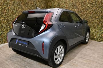 Voertuigafbeelding 6