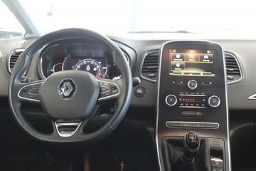 Voertuigafbeelding 9