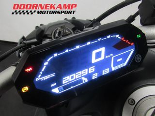 Voertuigafbeelding 6