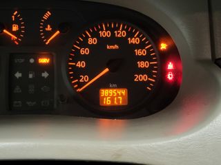 Voertuigafbeelding 9