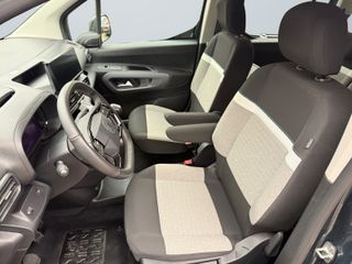 Voertuigafbeelding 12