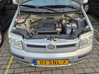 Voertuigafbeelding 9