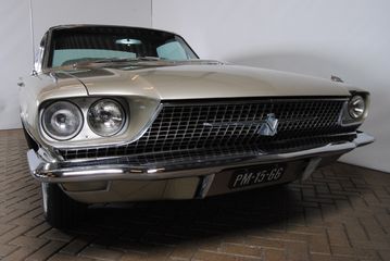 Voertuigafbeelding 6