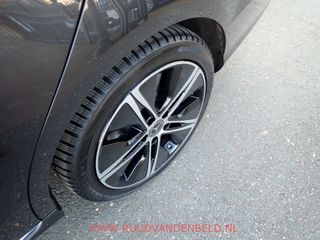 Voertuigafbeelding 24