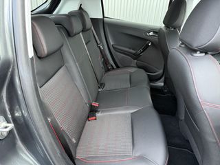 Voertuigafbeelding 17