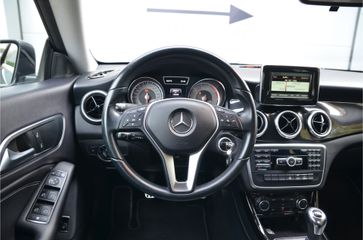 Voertuigafbeelding 13