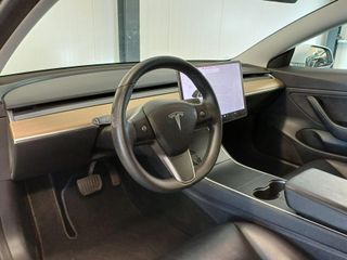 Voertuigafbeelding 8