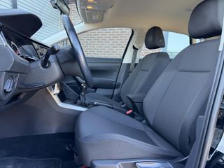 Voertuigafbeelding 6