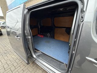 Voertuigafbeelding 17