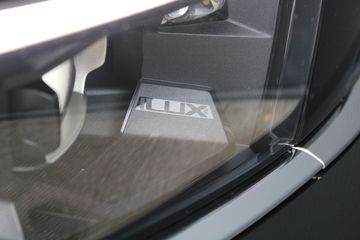 Voertuigafbeelding 9