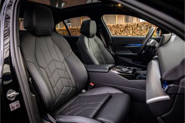 Voertuigafbeelding 12