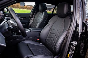 Voertuigafbeelding 5