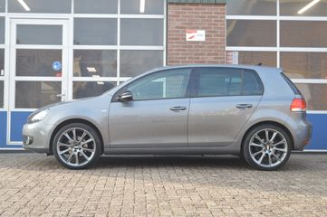 Voertuigafbeelding 6