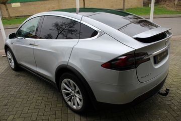 Voertuigafbeelding 4