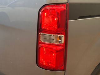 Voertuigafbeelding 12