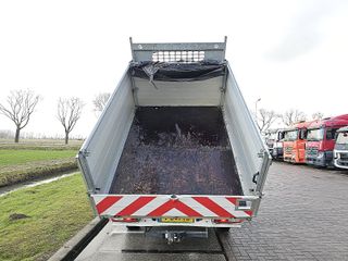 Voertuigafbeelding 13