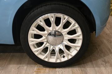 Voertuigafbeelding 14