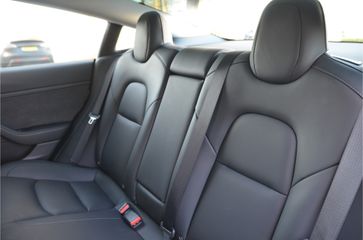 Voertuigafbeelding 12