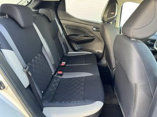 Voertuigafbeelding 30