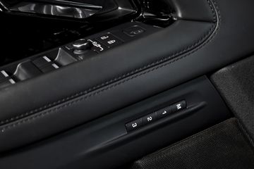 Voertuigafbeelding 16