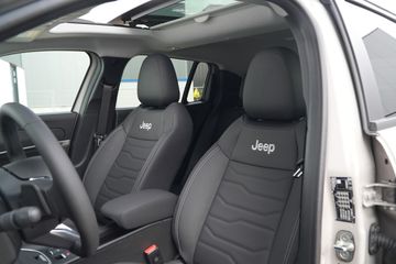 Voertuigafbeelding 32