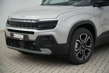 Voertuigafbeelding 8