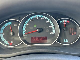 Voertuigafbeelding 15