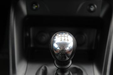 Voertuigafbeelding 24