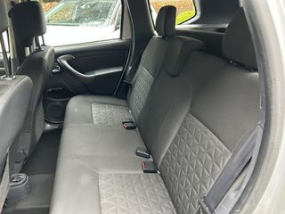 Voertuigafbeelding 15