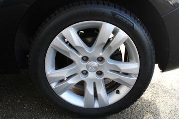 Voertuigafbeelding 8