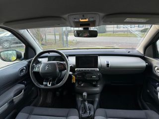 Voertuigafbeelding 3