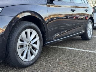 Voertuigafbeelding 7