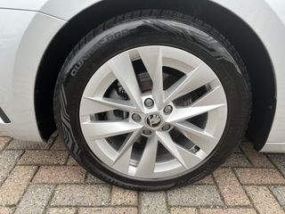 Voertuigafbeelding 43