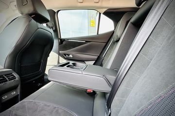 Voertuigafbeelding 11