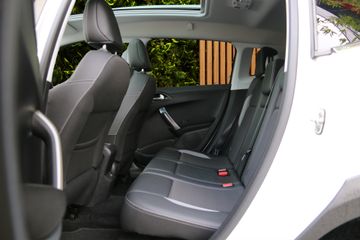 Voertuigafbeelding 14