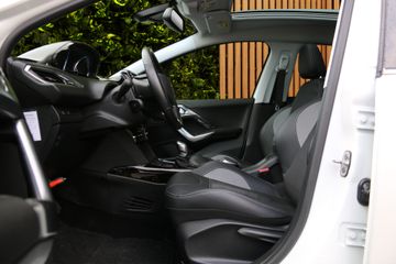 Voertuigafbeelding 9