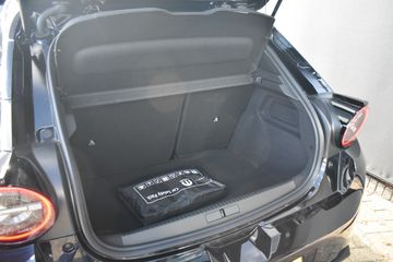 Voertuigafbeelding 38