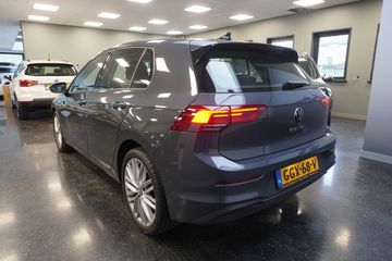 Voertuigafbeelding 2